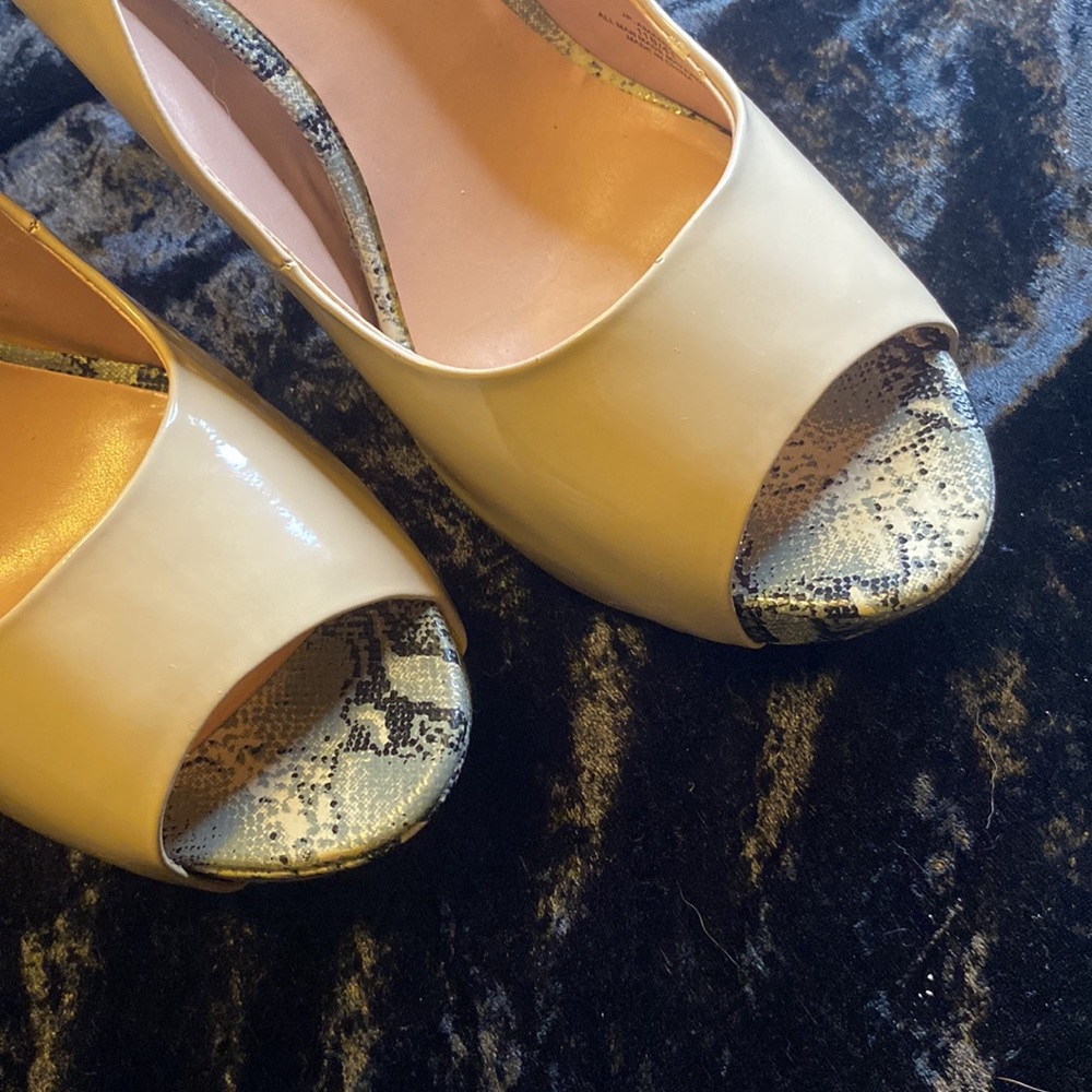Jessica Simpson heels - Picture 4 of 5